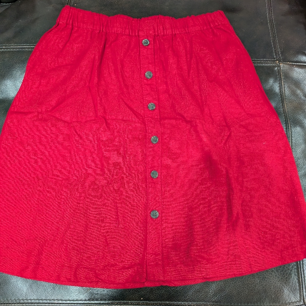 Liz Claiborne red midi skirt size M